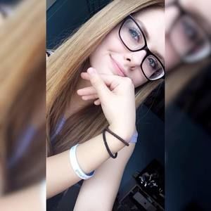 Meet your Posher, Rhonna